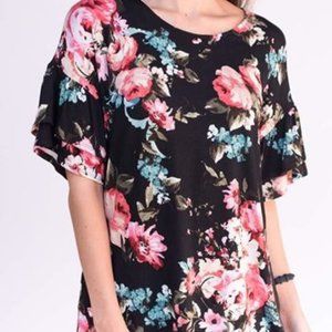 New with Tag Agnes & Dora Frill Ruffle Sleeve Top Black Floral Size Small